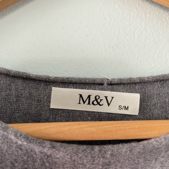 Grey soft blouse - Picture 4 of 4